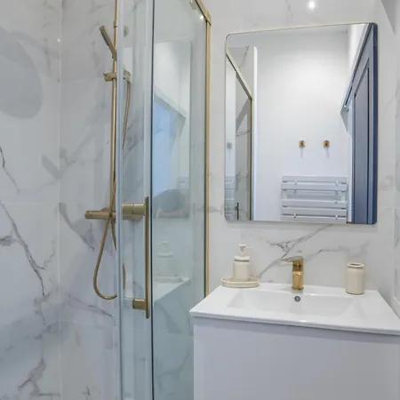 - Brand-new - 6 Guests Apartamento Cannes